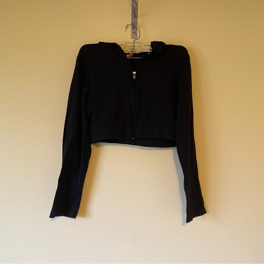 Black Fitted Cropped Long Sleeve Zip Up Hoodie